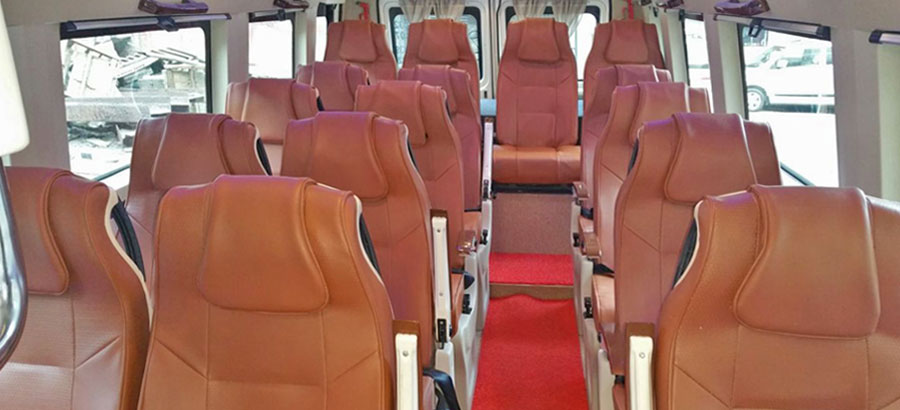 15-Seater-Coach_01